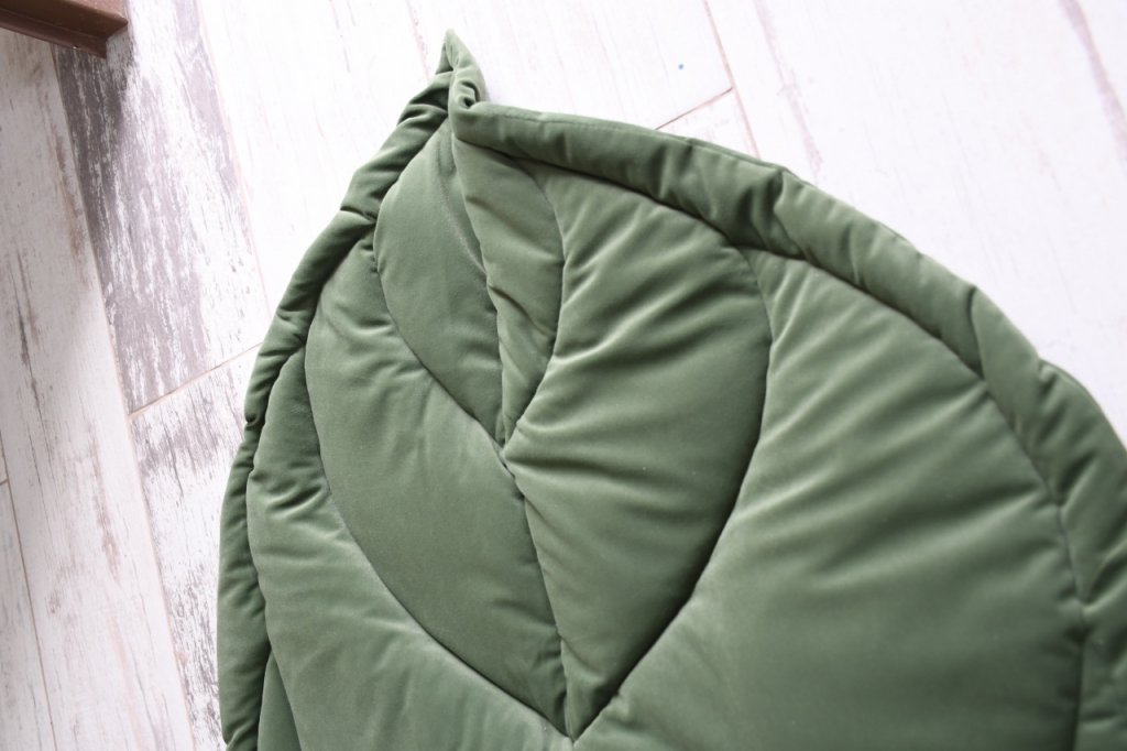ALFOMBRA HOJA TERCIOPELO